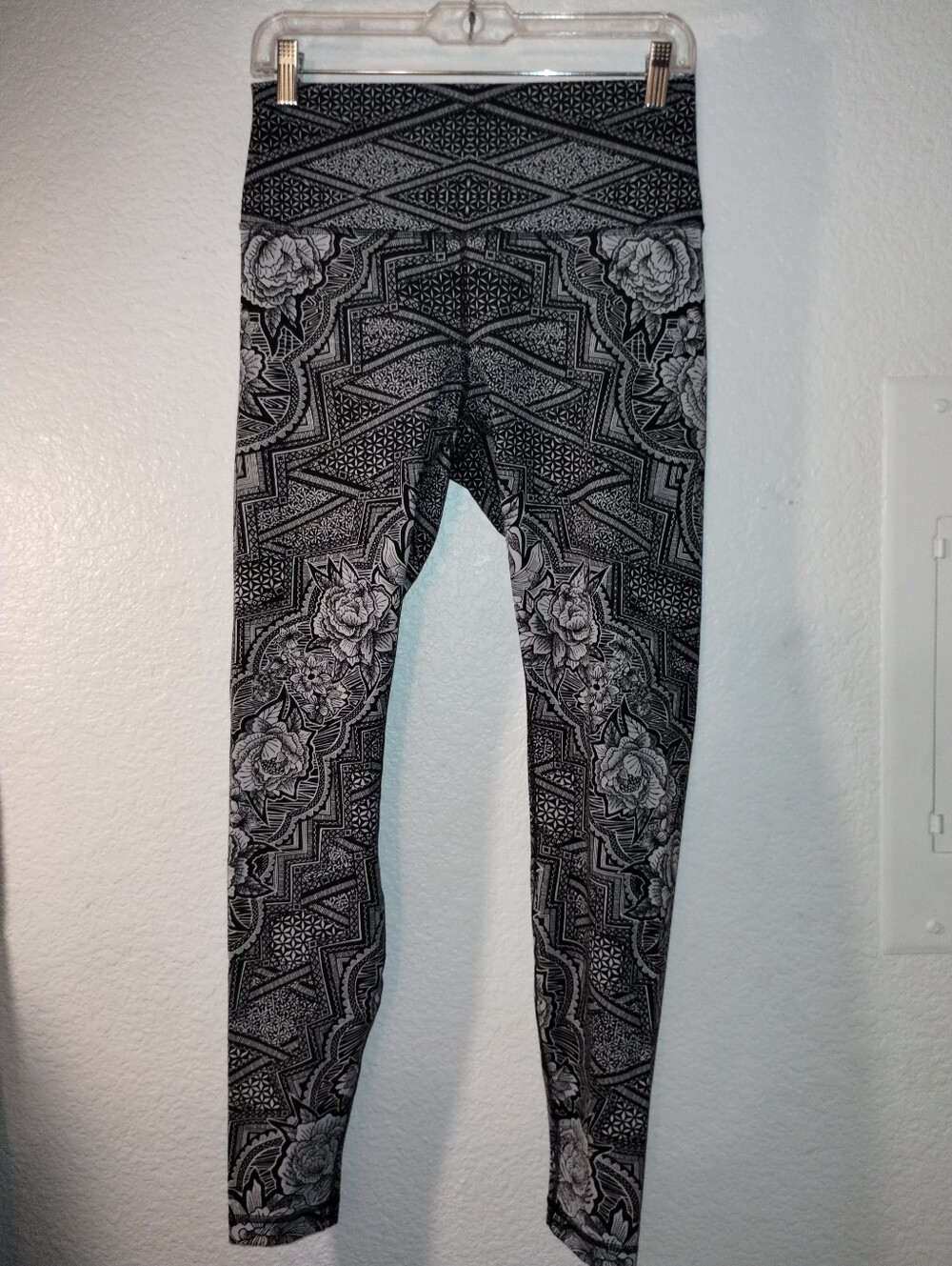 Lululemon sz 10